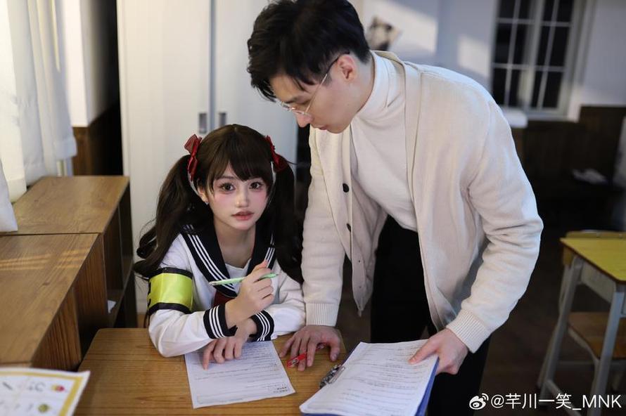 芊川一笑小红帽的图包:代表好看的原图作品 - 伊图恋